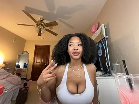 Snapshot of blair_vexxx chatting on 04.27.26 blair vexxx online show from 04.27.26