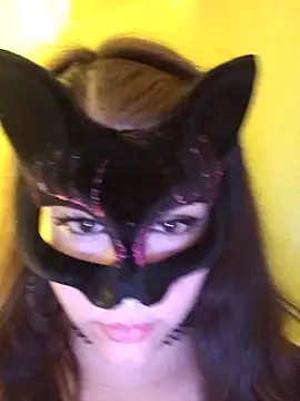 Snapshot of Conejita69n_n chatting on 05.13.26 Conejita69n n online show from 05.13.26