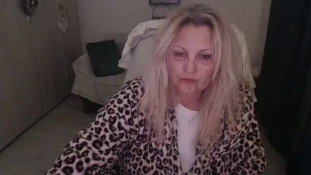 Divineblond online show from 04.09.26