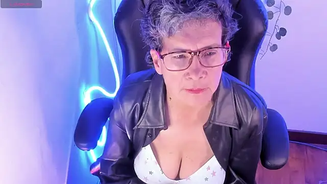 selena ferreira online show from 04.25.26