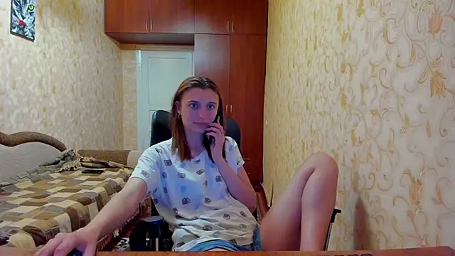 Snapshot of MilaShka29 chatting on 06.12.26 MilaShka29 online show from 06.12.26