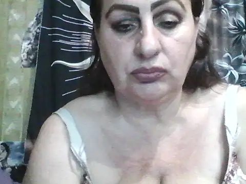 LoaqLovew online show from 07.27.26