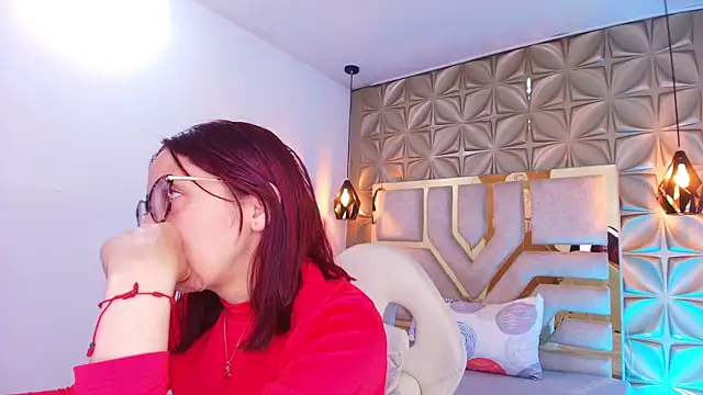 stephaniesun  online show from 06.03.26