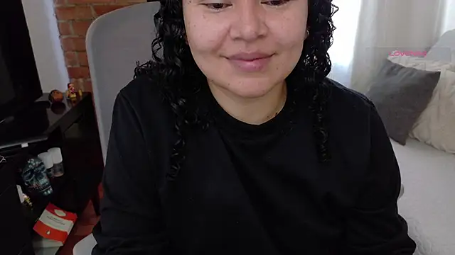 Snapshot of MissBronte chatting on 05.24.26 MissBronte online show from 05.24.26