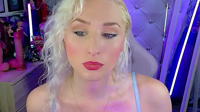 Madame Blonde online show from 07.21.26