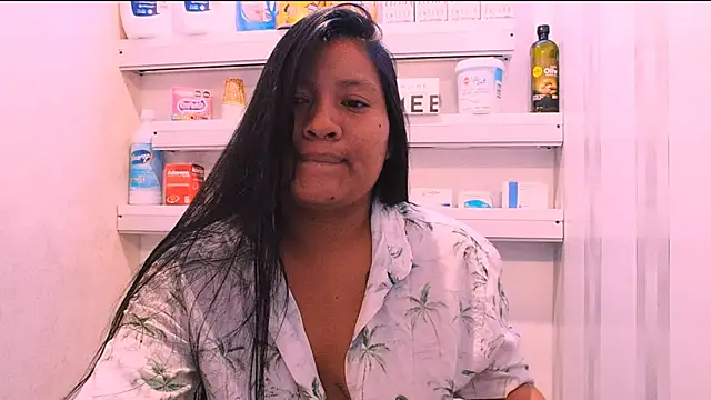 Snapshot of Sol_vannesa chatting on 04.24.26 Sol vannesa online show from 04.24.26
