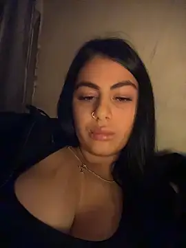 Snapshot of LilyLovell chatting on 05.09.26 LilyLovell online show from 05.09.26