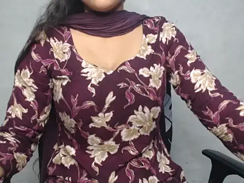 Shalini Gaur online show from 07.24.26