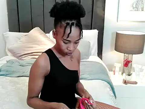 Snapshot of Miss-Erotic-Narcotic chatting on 05.14.26 Miss-Erotic-Narcotic online show from 05.14.26