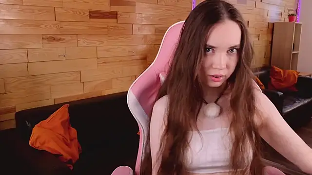 LilaMccoy online show from 08.04.26