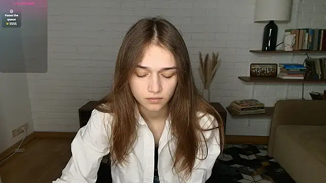Snapshot of TeishaSprecher chatting on 05.13.26 TeishaSprecher online show from 05.13.26