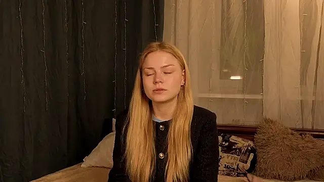 Snapshot of LavonaMadlem chatting on 05.26.26 LavonaMadlem online show from 05.26.26