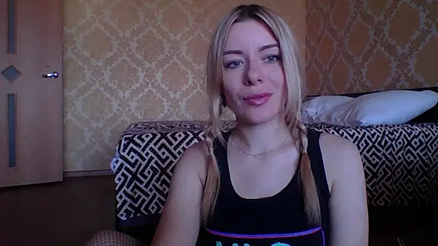 Softy Aura  online show from 05.27.26