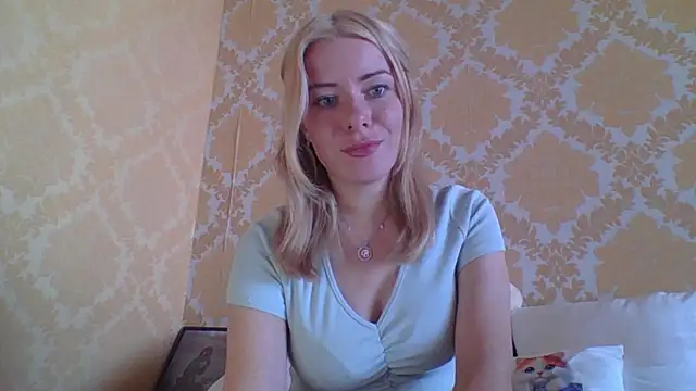 Softy Aura  online show from 07.28.26