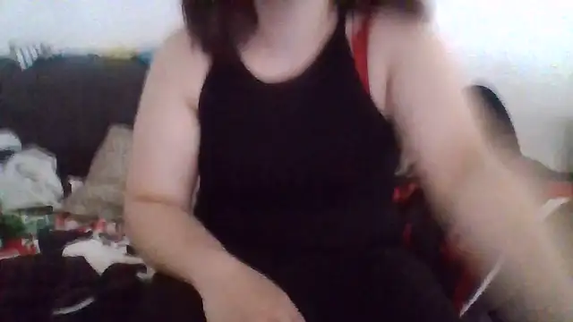Snapshot of miss16 chatting on 04.27.26 miss16 online show from 04.27.26