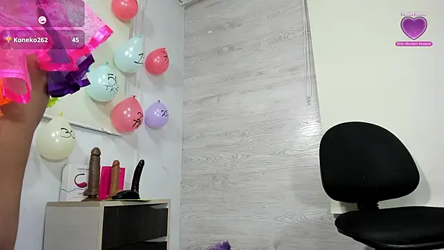 Snapshot of Nyra_Queen chatting on 07.31.26 Nyra Queen online show from 07.31.26