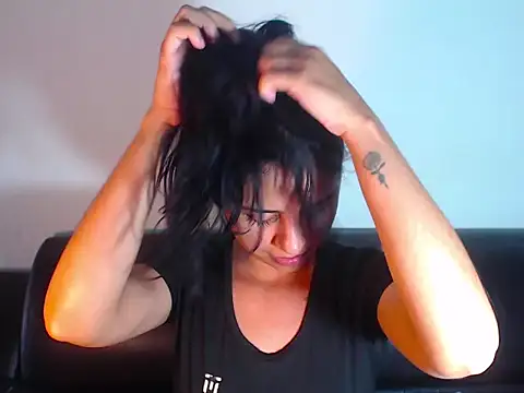 BellaLuxxs online show from 06.10.26