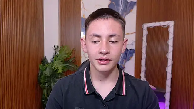 Snapshot of Andres_Tay chatting on 06.12.26 Andres Tay online show from 06.12.26