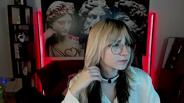 Snapshot of NyxCalderra chatting on 05.24.26 NyxCalderra online show from 05.24.26