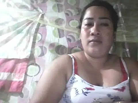 PinayAsh online show from 04.28.26