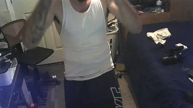 Snapshot of Johnny1991Blunt chatting on 05.27.26 Johnny1991Blunt online show from 05.27.26