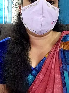 Snapshot of Chandralekha chatting on 04.28.26 Chandralekha online show from 04.28.26