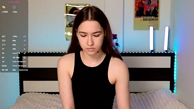 EvaAndLuna online show from 06.05.26