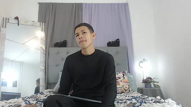 PhillipCox online show from 06.17.26
