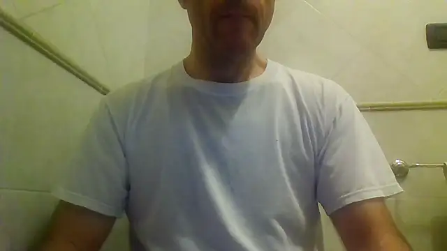 Snapshot of kelper18 chatting on 05.13.26 kelper18 online show from 05.13.26