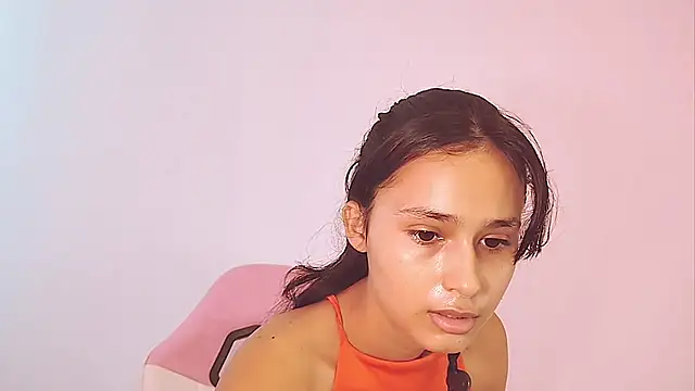 Snapshot of Baby_Elisee chatting on 07.22.26 Baby Elisee online show from 07.22.26