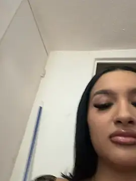 latinadollxo online show from 04.27.26