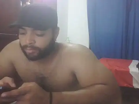 Snapshot of Bearmachin chatting on 05.15.26 Bearmachin online show from 05.15.26