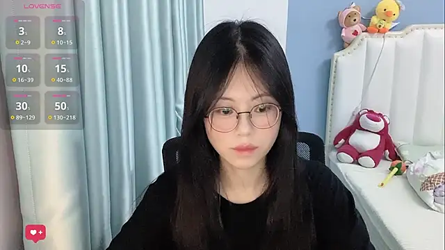 Snapshot of Luna-666 chatting on 05.25.26 Luna-666 online show from 05.25.26