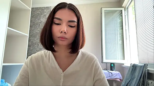 Snapshot of MarylnMonnier chatting on 05.23.26 MarylnMonnier online show from 05.23.26