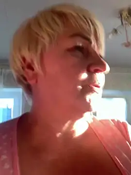 Laura Miillf online show from 05.20.26