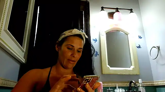 Snapshot of Vanessa_Valentine chatting on 07.27.26 Vanessa Valentine online show from 07.27.26