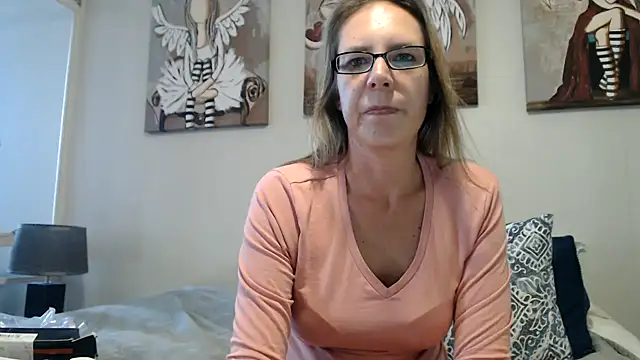 Snapshot of blondiesin50 chatting on 05.24.26 blondiesin50 online show from 05.24.26