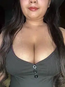 Naughty pooja44 online show from 05.05.26