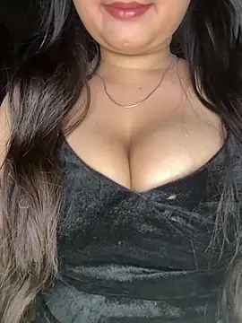 Naughty pooja44 online show from 05.15.26
