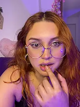 Snapshot of AntonelaSalazar chatting on 07.21.26 AntonelaSalazar online show from 07.21.26