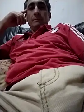 Snapshot of Alejandro83bsf chatting on 05.26.26 Alejandro83bsf online show from 05.26.26