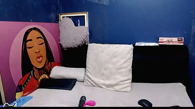 LolaSavageXO online show from 06.26.26