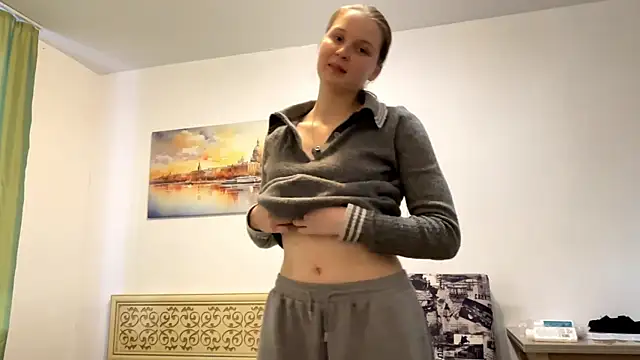 LongChillGerl online show from 05.13.26