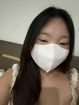 Snapshot of Ni_Tran chatting on 07.14.26 Ni Tran online show from 07.14.26