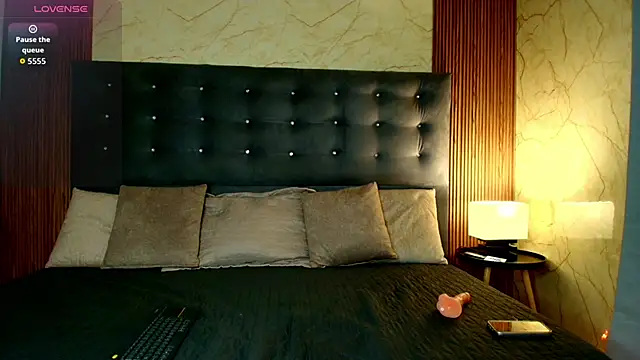 Snapshot of MariamLennox_ chatting on 05.29.26 MariamLennox online show from 05.29.26