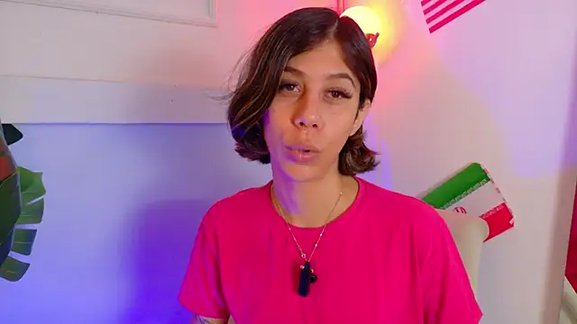 Snapshot of ZoeyPetit chatting on 07.15.26 ZoeyPetit online show from 07.15.26