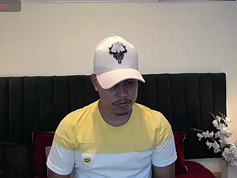 noah oliver1 online show from 05.04.26