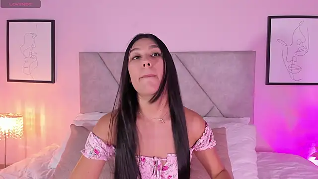 Emiilyh  online show from 06.15.26
