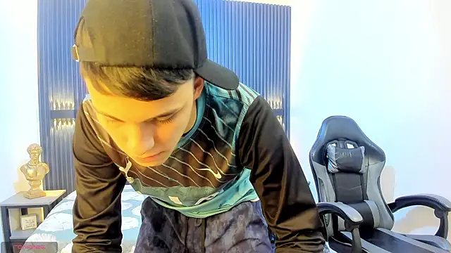 Ethanx18  online show from 05.22.26