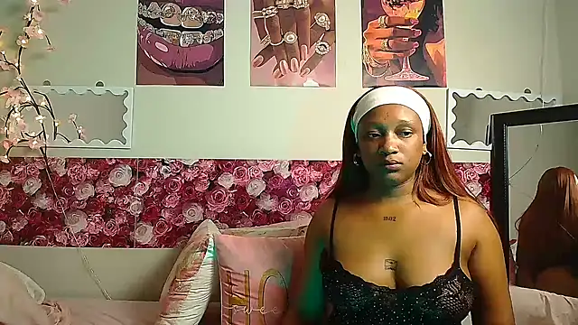 EnchantingLisa online show from 06.23.26